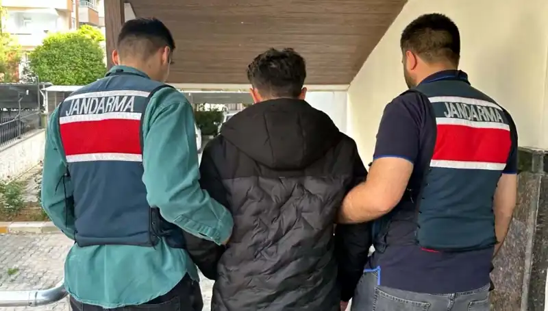 4 İl'de Büyük Dolandırıcılık Operasyonu: 35 Kişi Tutuklandı!