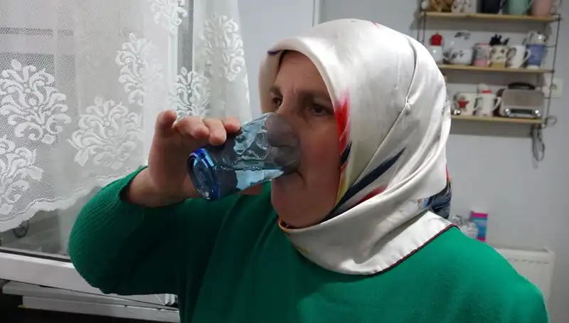 30 Yıldır Nisan Yağmurunu Şifa Amaçlı İçen Kadının Hikayesi