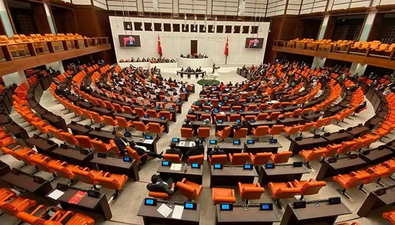 Emekli İkramiyesinde Tarihi Artış: TBMM’de Önemli Gelişmeler Yaşanıyor