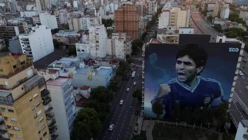 Maradona'yı İhmal mi Öldürdü? 7 Sağlık Çalışanı Cinayetle Yargılanıyor