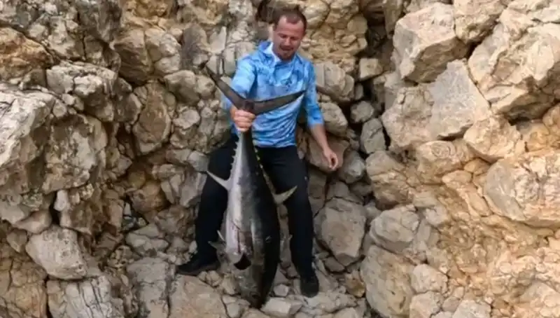 Saros’tan Gelene Kadar Aldığımız En Büyük Balık: 30 Kiloluk Av