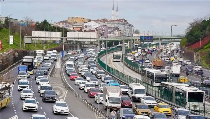 Trafikte Yeni Dönem: Genel Kurul'dan Çarpıcı Cezalar Geçti
