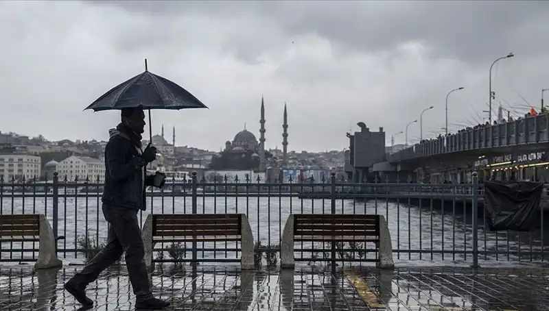 İstanbul'da Bahar Havası Sona Erdi: Kışın Gelişi Kapıda